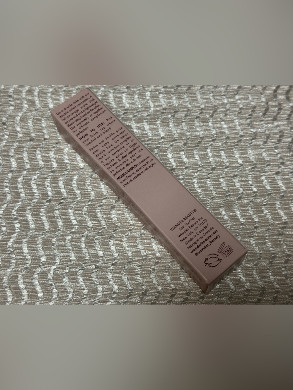 New in box Wander Beauty Dualist Matte and Illuminating Concealer - plus gift - - Picture 7 of 9